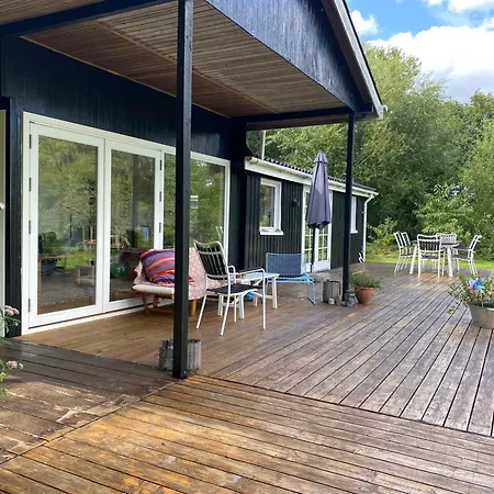 Unique, Artistic House With Fjord View Feriehus